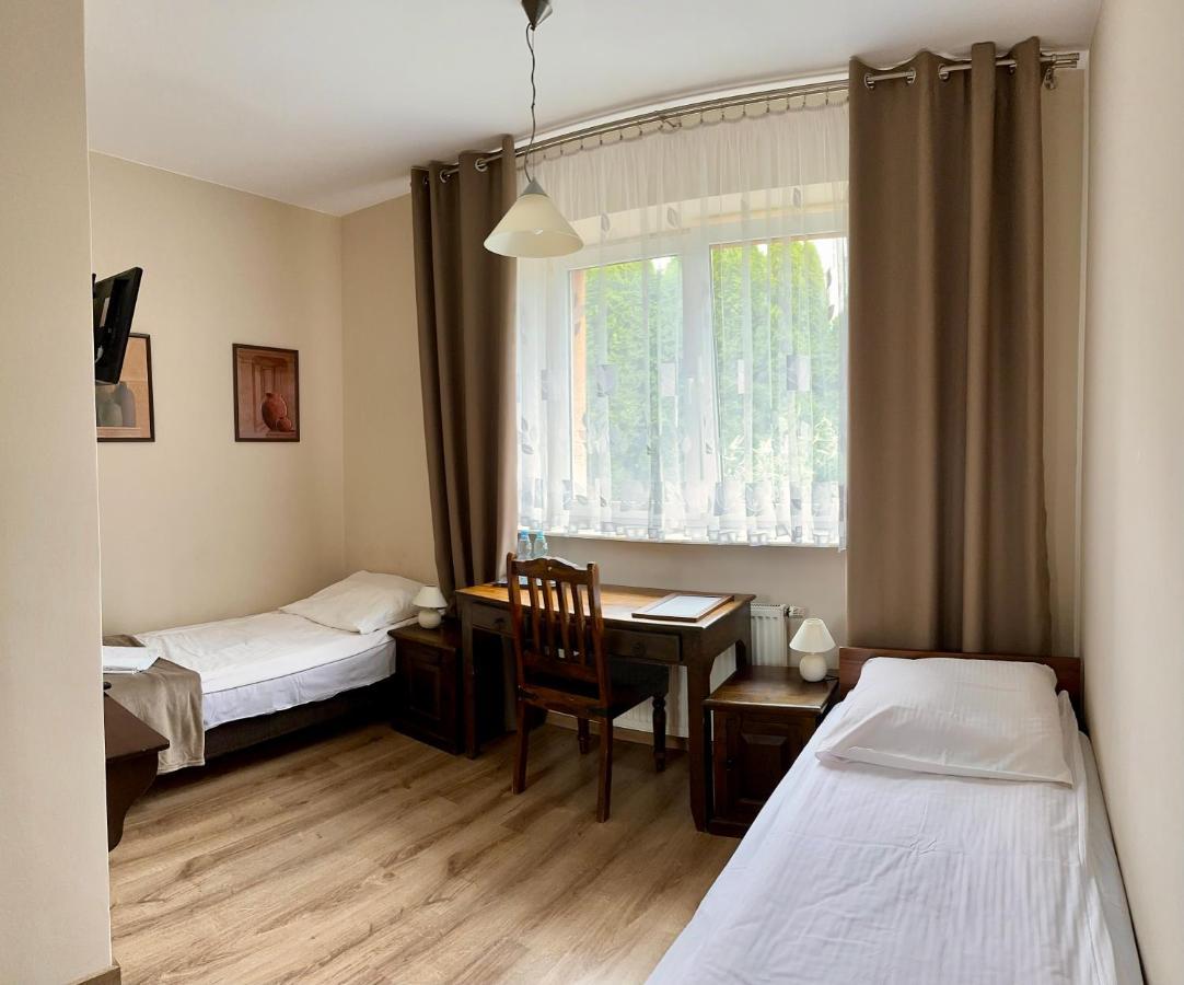 Hotelik Korona راشين المظهر الخارجي الصورة