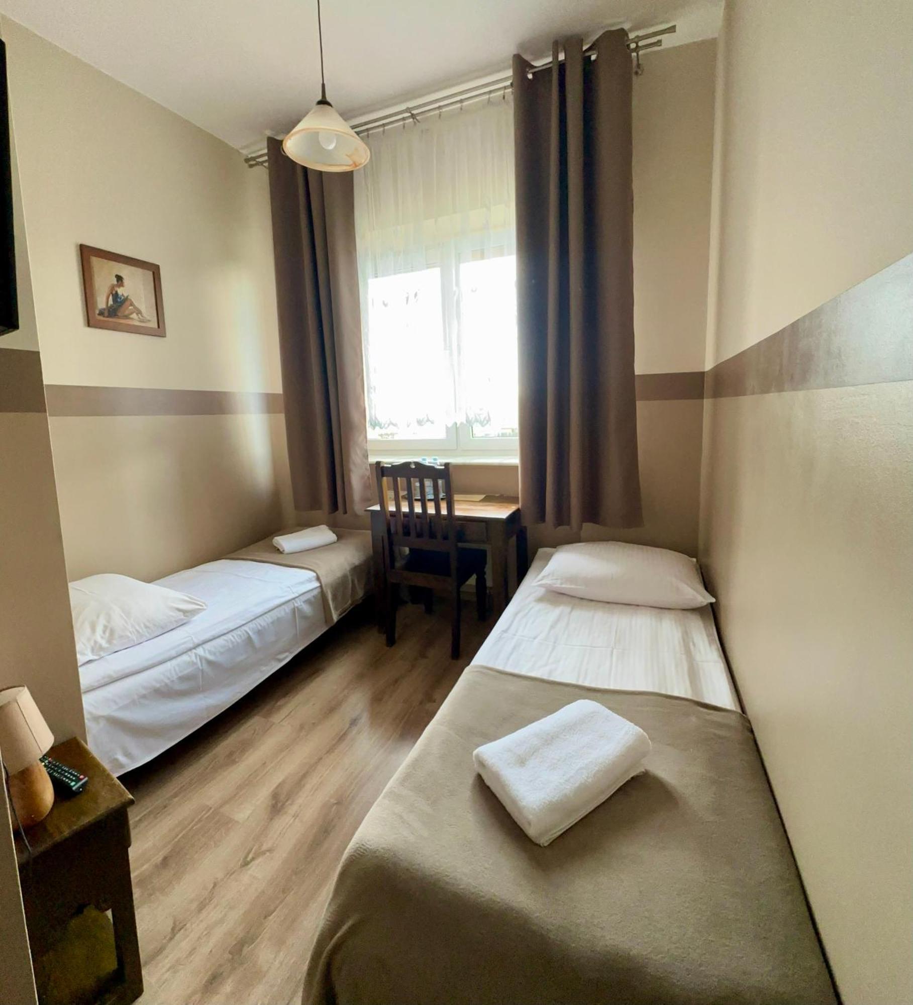 Hotelik Korona راشين المظهر الخارجي الصورة