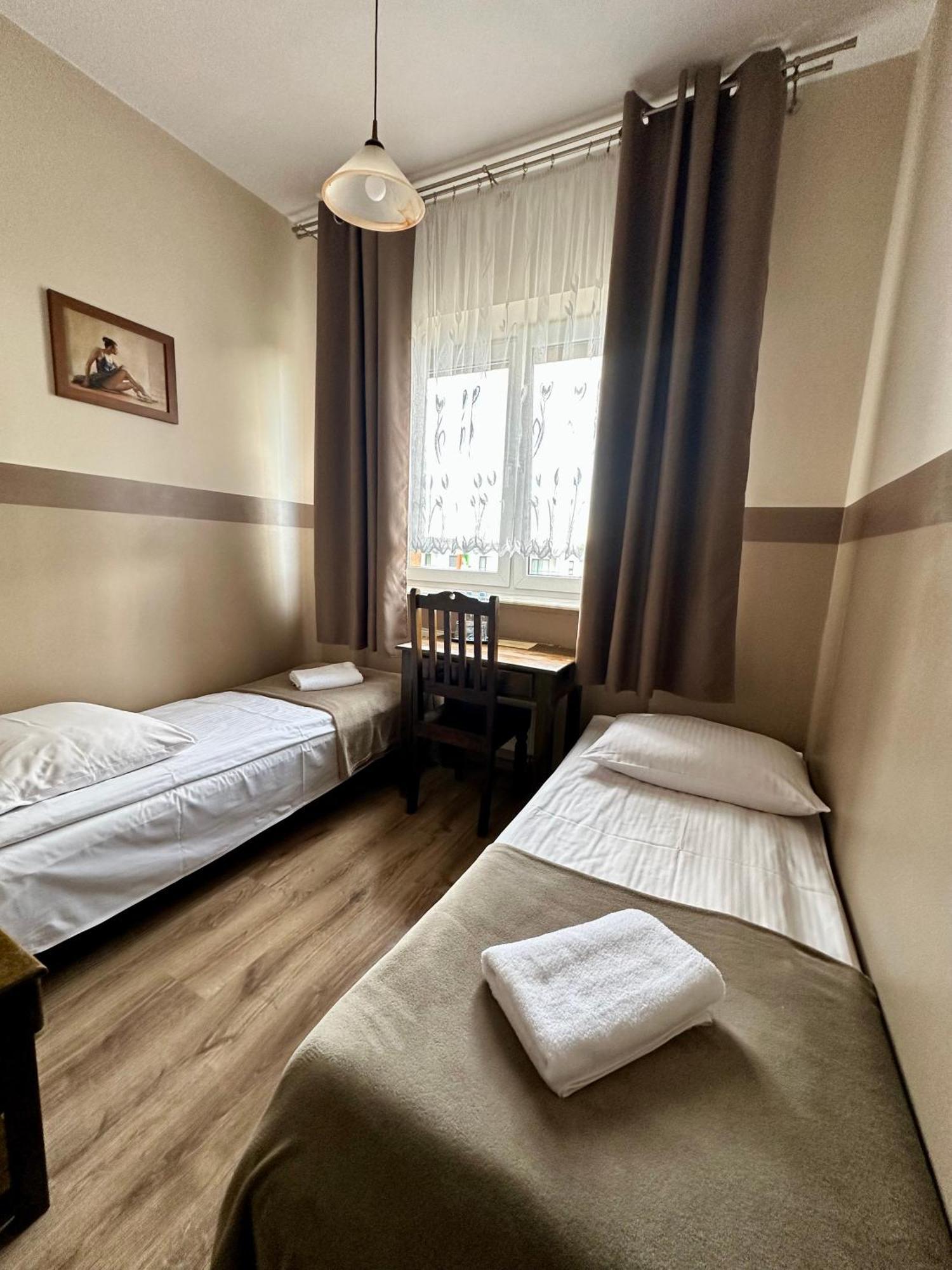 Hotelik Korona راشين المظهر الخارجي الصورة